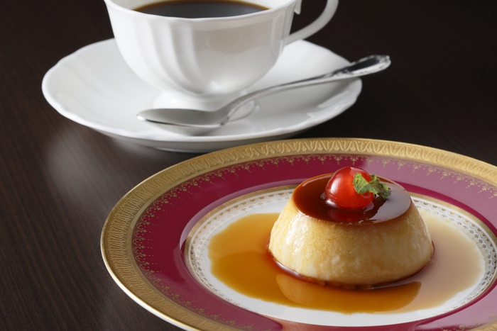 なつかしのメニューも販売中!「プリン」