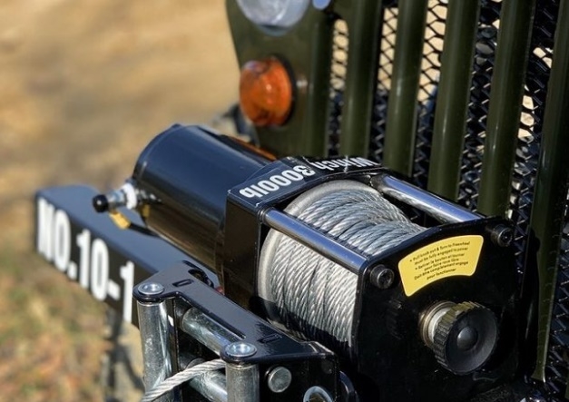 オプションでウィンチも付けられます