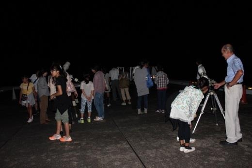 「星の観察会」の様子