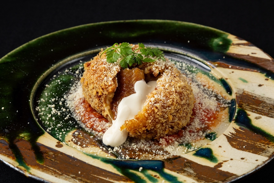 藤う那の鰻コロッケ　900円(税込)