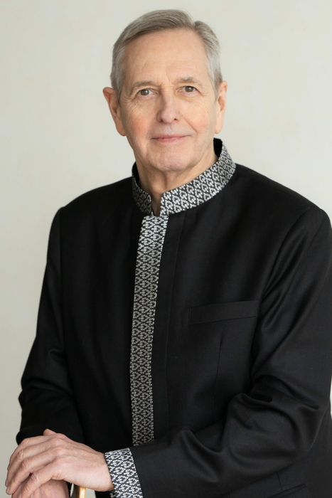 首席客演指揮者：ダグラス・ボストック