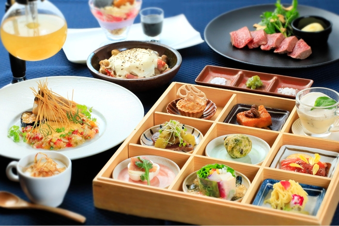 オープンキッチンの鉄板ダイニングで愉しむ＜お食事＞
