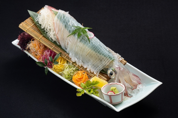 活呼子ヤリイカの直前捌き