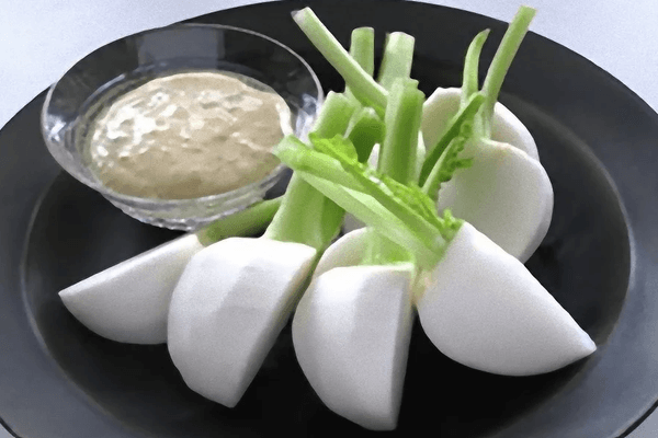 青森県産「葉つきこかぶ」