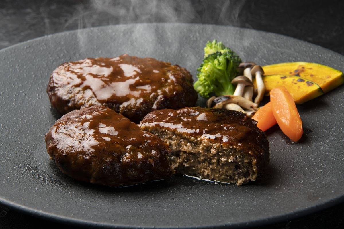 大分県下８つの自治体の協力のもと商品開発！ 産地直送通販サイト「ＪＡタウン」で「おおいたの恵みハンバーグ」を 販売中！