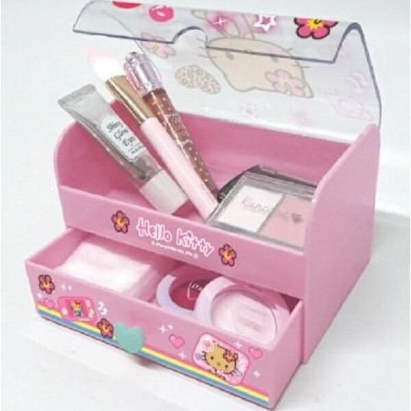 ハローキティの個性豊かなデザインが魅力の小物入れ