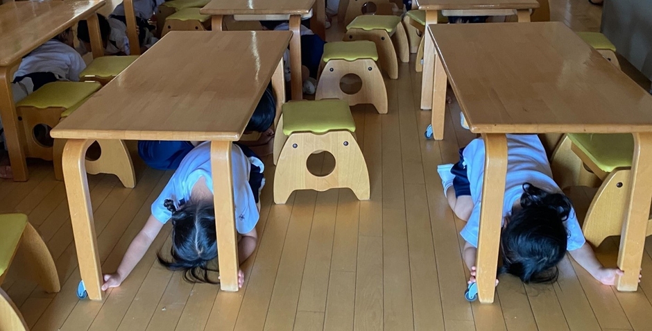 令和6年度(2024年度)1回目の地震避難訓練の様子