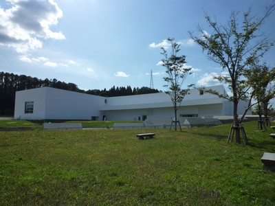 ５