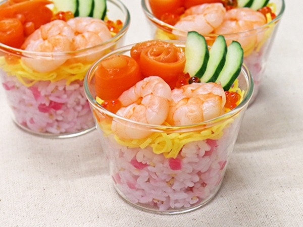 調理例）カップ寿司