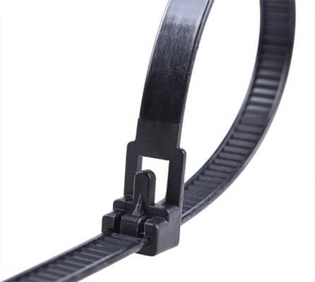 (繰り返し調節できる結束バンド)