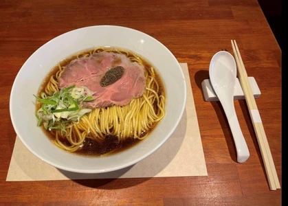 ＜イタリア・トスカーナ有名レストラン出身の料理人と 行列の絶えない「麺処　夏海」出身のラーメン職人が 融合した「Noodles di Toscano」を6月10日販売開始＞