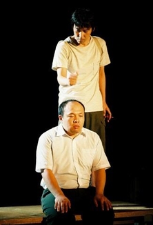 「ニューヘアスタイルイズグッド」のワンシーン