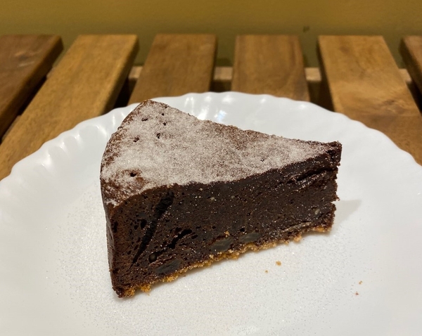 アフガン産ドライフルーツ入りショコラ