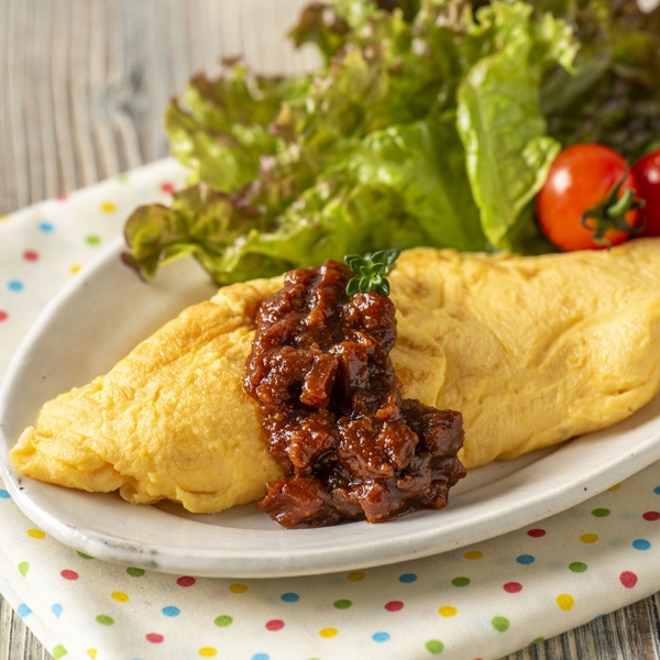 アレンジ例(オムレツ トマト肉みそ添え)