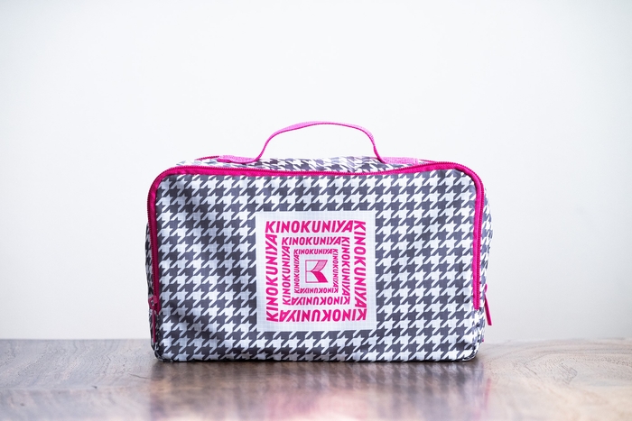 「KINOKUNIYAセパレート便利ポーチ」〈チェック〉