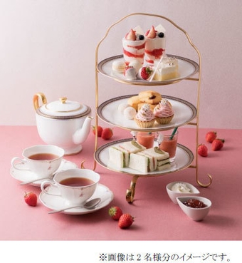 「ストロベリーホワイト アフタヌーンティーセット」