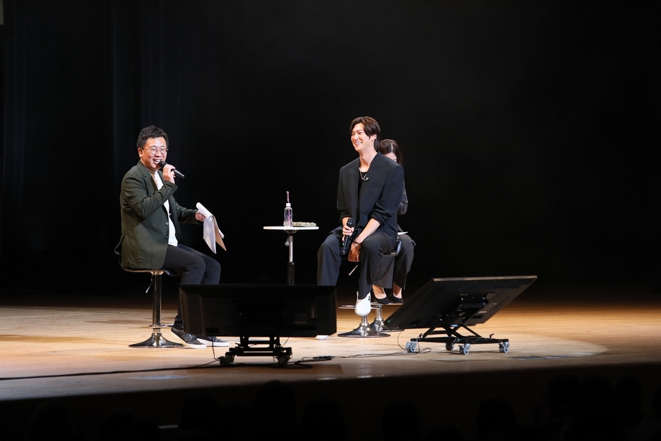 ナ・イヌさんとMC 古家 正亨さん