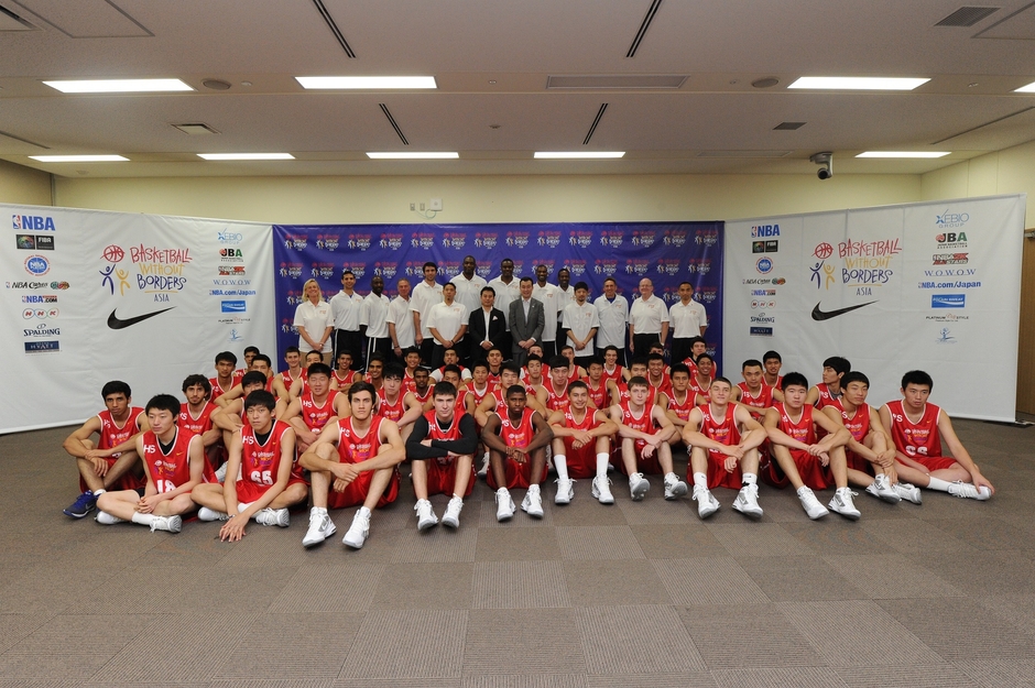 2012年日本開催のBWBアジアの集合写真 クレジット:NBAE