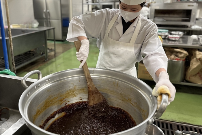 自家製南蛮味噌の仕込み(松島一の坊)