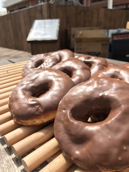 2018年3月のマルシェで大人気だった 出来立てのチョコレートドーナッツ!