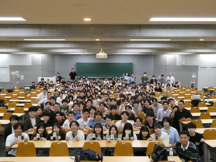 合同ゼミに参加した学生と教員の皆さん