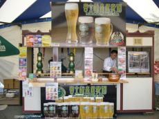 シルバンズのブースです。大きなテントの中なので雨の日でも大丈夫!