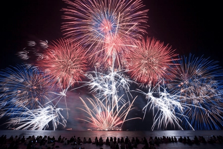 淡路島で夏の特等席！音楽とシンクロする3,000発の芸術！ 「慶野松原花火大会観覧クルーズ」7/25(土)運航決定