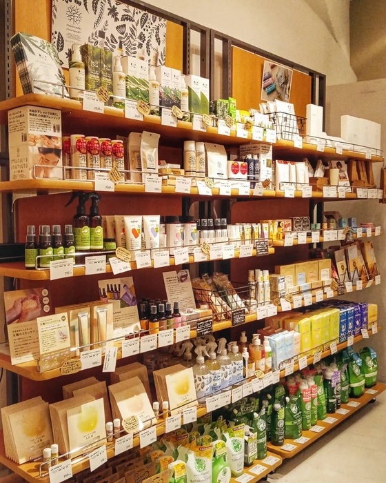 KUMU ORGANIC MARKET 難波店　なんばCITY 地下1階