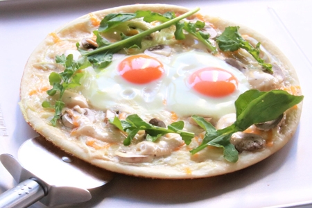 ホットプレートでお手軽!トリュフ香るピザ