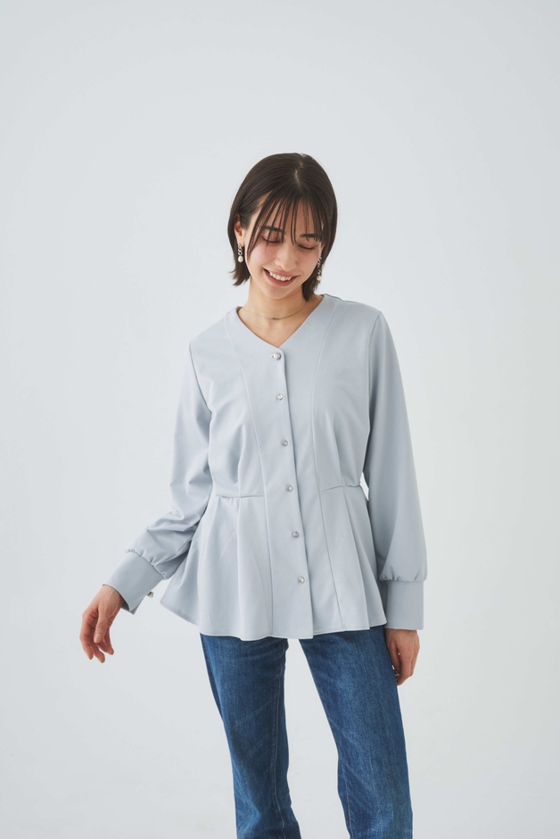 ペプラムブラウス