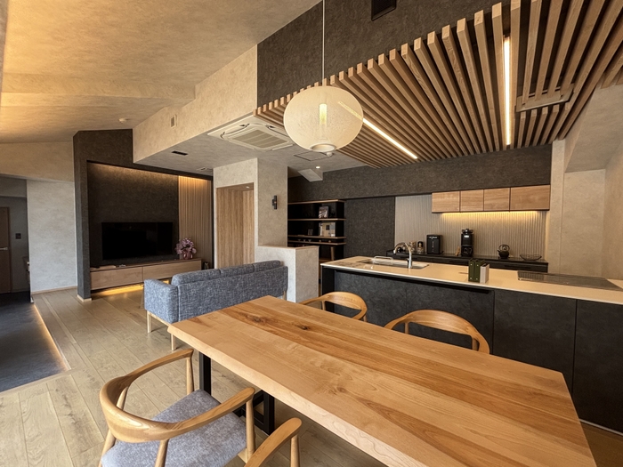 木のぬくもりも感じる空間