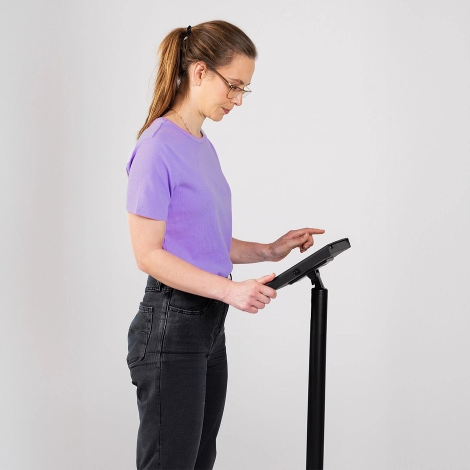 「VESAフロアスタンド – Swift」ご利用イメージⅠ(150B+11APXB)