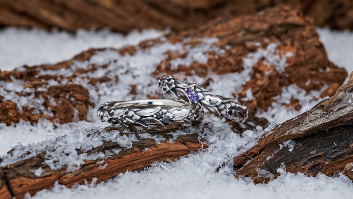 左：BMR0595-Bd ￥33,000(税込) / 右：BMR0595-Pus ￥36,300(税込)