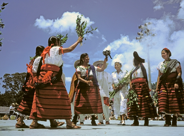 (Photo_12)サン・パブロ・ビジャ・デ・ミトラ メキシコ　2001年　撮影：澤田尚幸