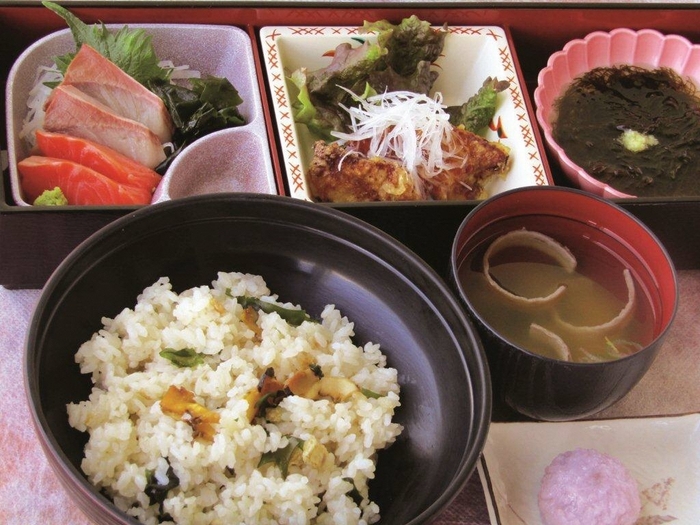 美食スタンプラリー参加店例：レストラン陣や「陣や御膳」