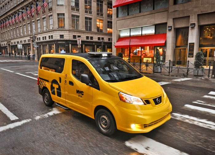「NV200」次世代ニューヨーク市タクシー