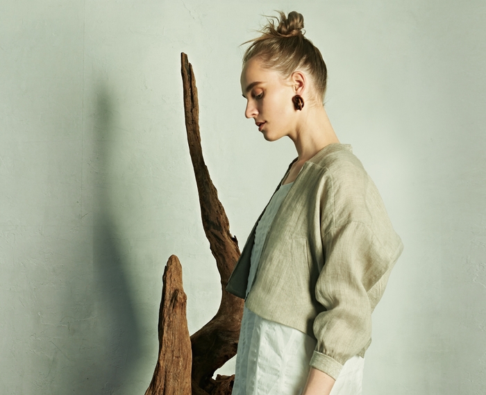 ブルゾン 31,900円(税込) カラー:ホワイト、ナチュラル、ライトグレー