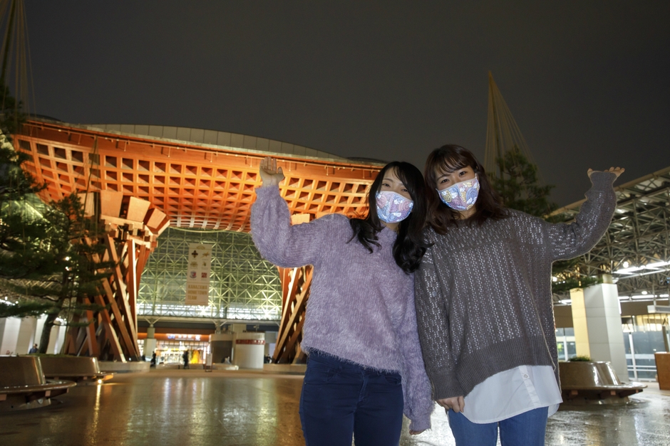 光に反応するマスクHIKALUS(3)