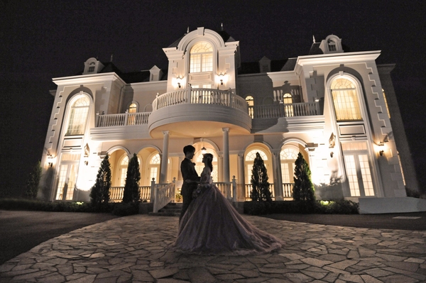 幻想的なお城の外観