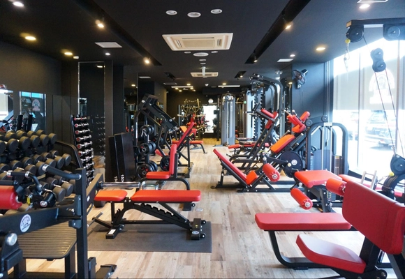 トレーニングの聖地「POWERHOUSE GYM」札幌店へ 会員管理・予約・決済システム「hacomono」を導入　 トレーニングの習慣化に貢献