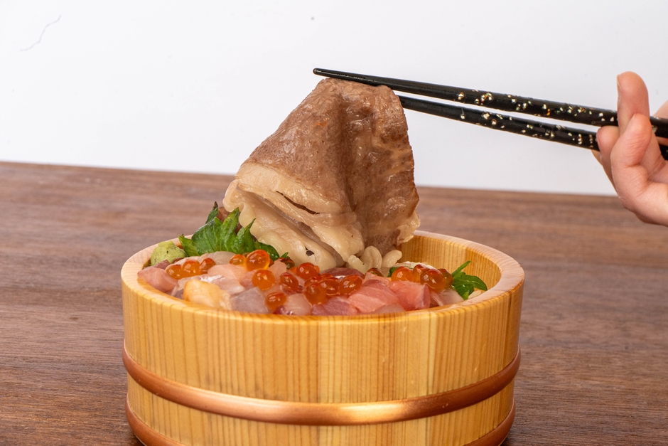 若狭牛濱丼 1