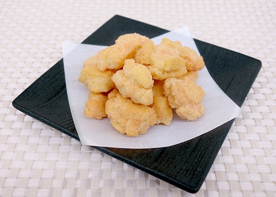 『岩下の新生姜揚げおかき』盛付例