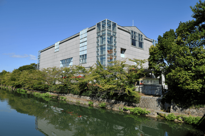 京都国立近代美術館