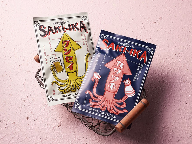 “居酒屋オーサム”シリーズ「おつまみ さきいか（燻製、皮つき）」イカの図鑑のような遊び心のあるパッケージデザイン。