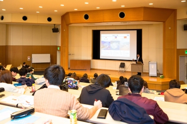 常石造船　小葉竹副社長　福山大学経済学部で「常石造船の海外戦略」を語る！