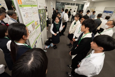 第20回高校化学グランドコンテスト最終選考会を 10月25日(土)、26日(日)に開催　 過去最高の国内外から115チームが参加　 上位入賞チームを海外に派遣