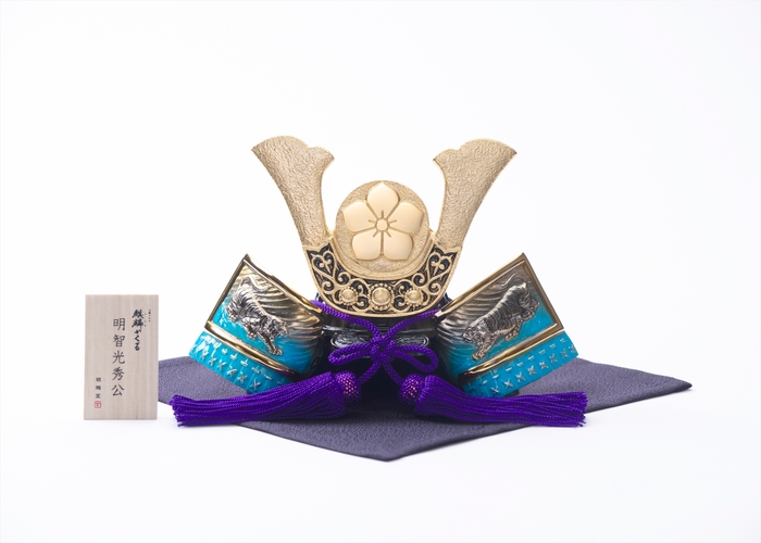 明智光秀公兜_背景白_正面