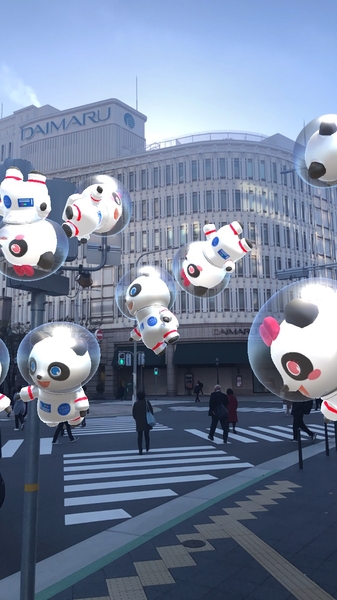 神戸大丸店前交差点で撮影