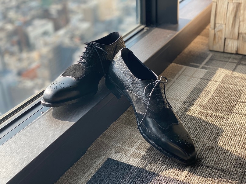 ブラック クロコ 型押し レースアップシューズ
