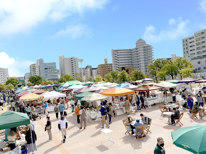 湊川公園手しごと市 会場